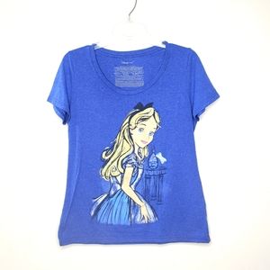 Disney Stores Alice in Wonderful Alice Graphic Tshirts Size Large